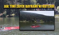 GÖL YÜZEYİNDE TÜRK BAYRAĞI AÇTILAR