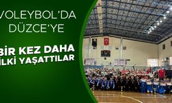 DÜZCELİ VOLEYBOLCU KIZLAR TARİH YAZDI