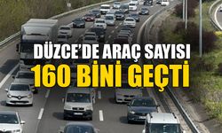 ZİRVEDE OTOMOBİL VE MOTOSİKLET VAR