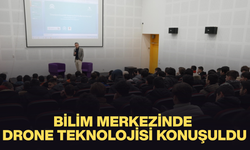 LİSELİ GENÇLER, DRONLARIN SİVİL KULLANIM ALANLARINI UZMANINDAN DİNLEDİ