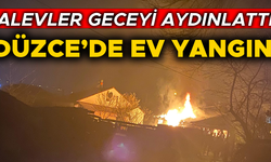 TEK KATLI EV TAMAMEN YANARAK KULLANILAMAZ HALE GELDİ