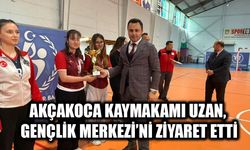 AKÇAKOCA KAYMAKAMI UZAN, GENÇLİK MERKEZİ’Nİ ZİYARET ETTİ