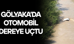 EKİPLERCE KURTARILAN SÜRÜCÜ HASTANEYE KALDIRILDI