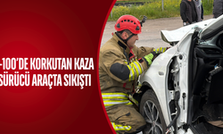 OTOMOBİL EDS TABELASINA ÇARPTI