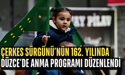 DÜZCE'DE DÜZENLENEN PROGRAMDA SÜRGÜNDE YAŞAMINI YİTİRENLER ANILDI