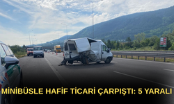 ÇARPIŞMANIN ŞİDDETİYLE ARAÇLARDA MADDİ HASAR OLUŞTU