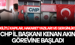 PARTİ BİNASINDAN ÖZEL VE İMAMOĞLU’NUN POSTERİ KALDIRILDI TÜRK BAYRAĞI ASILDI