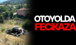 KONTROLDEN ÇIKAN OTOMOBİL ŞARAMPOLE DEVRİLDİ:1 ÖLÜ, 3 YARALI