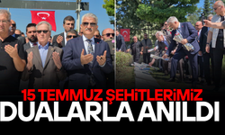 ŞEHİTLER İÇİN KUR’AN-I KERİM OKUNDU, KABİRLERE KARANFİL BIRAKILDI