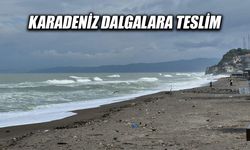 DALGALAR 5 METREYİ BULDU
