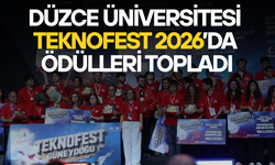 YÖK BAŞKANI ÖZVAR’DAN DÜZCE ÜNİVERSİTESİ STANDINA ZİYARET