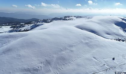 KARDÜZ YAYLASI'NDAKİ KIŞ MANZARALARI HAVADAN GÖRÜNTÜLENDİ
