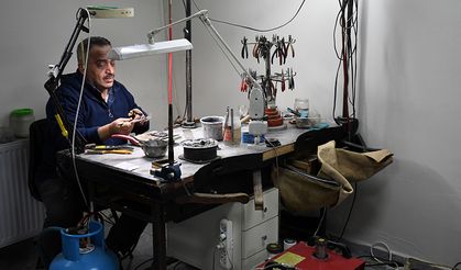 ÇOCUKLUK TUTKUSU SADEKARLIĞI YAŞATIYOR