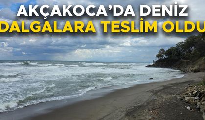 DALGA BOYU 2 METREYİ BULDU