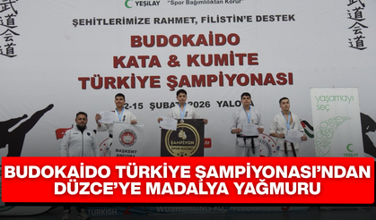 YALOVA’DA KÜRSÜYE ÇIKAN SPORCULAR GURURLANDIRDI