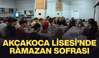 KAYMAKAM UZAN VE MÜDÜR KARADAĞ GENÇLERLE SOHBET ETTİ
