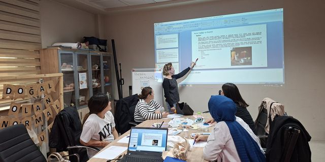 MUTLU AİLELER İÇİN HAYDİ GEBELER OKULA!