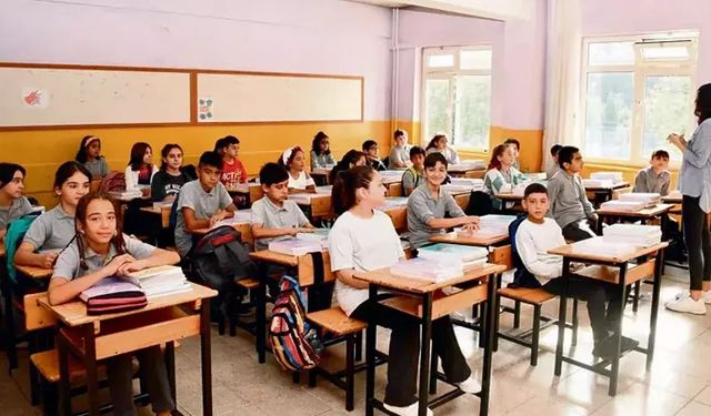 YARIN İLK DERS: “CUMHURİYETE DOĞRU”