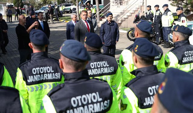 AÇILIŞ TÖRENİNE VALİ ASLAN DA KATILDI