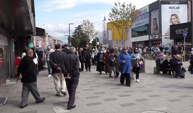 KEPENKLER AÇILMAMAK ÜZERE İNMESİN…