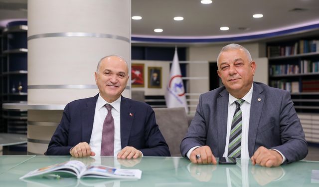 ÖZLÜ “DÜZCE İÇİN 100 PROJE” KİTABINDAKİ VAATLERİ GERÇEKLEŞTİRİYOR