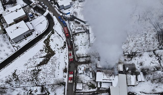 ÇIKAN YANGINDA EVDE CİDDİ HASAR OLUŞTU