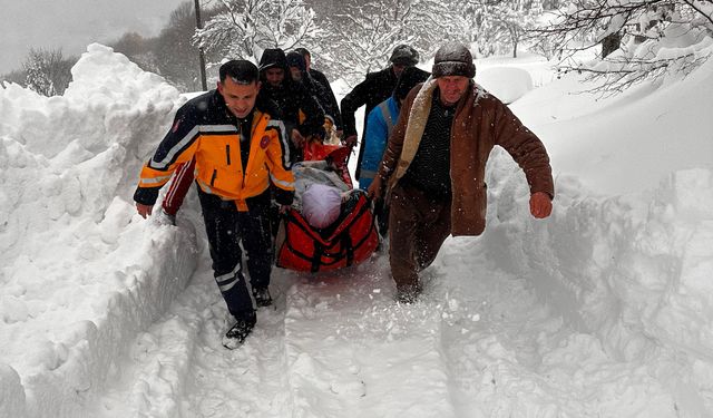 YAŞLI HASTA İÇİN SEFERBER OLDULAR