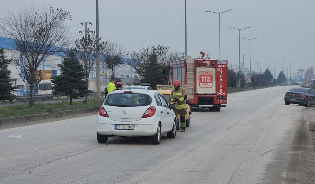 KAZA NEDENİYLE YOL BİR SÜRELİĞİNE KAPANDI