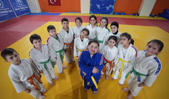 JUDO ANTRENÖRÜ: “İLERİDE BÜYÜK BAŞARILARA İMZA ATACAK”