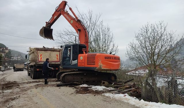 METRUK BİNALARIN YIKIMLARI BAŞLADI…