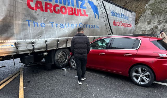 TRAFİĞE KAPANAN YOL TEKRARDAN ULAŞIMA AÇILDI