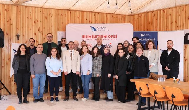 “GERİ DÖNÜŞÜM ÇEVREYİ KORUMAKLA KALMIYOR, EKONOMİYE DE KATKI SAĞLIYOR”