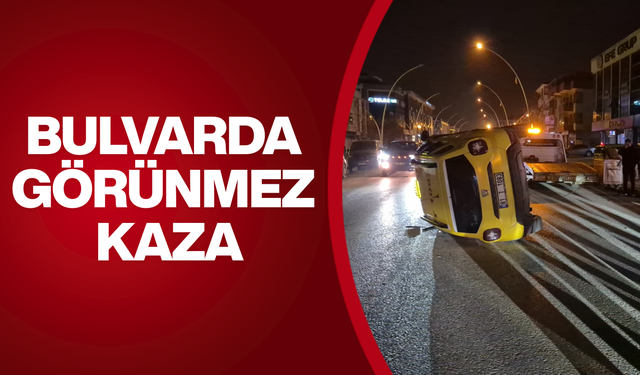 SIKIŞAN TİCARİ TAKSİ PARK HALİNDEKİ OTOMOBİLE ÇARPIP TAKLA ATTI