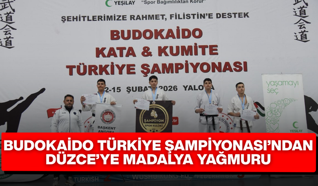 YALOVA’DA KÜRSÜYE ÇIKAN SPORCULAR GURURLANDIRDI