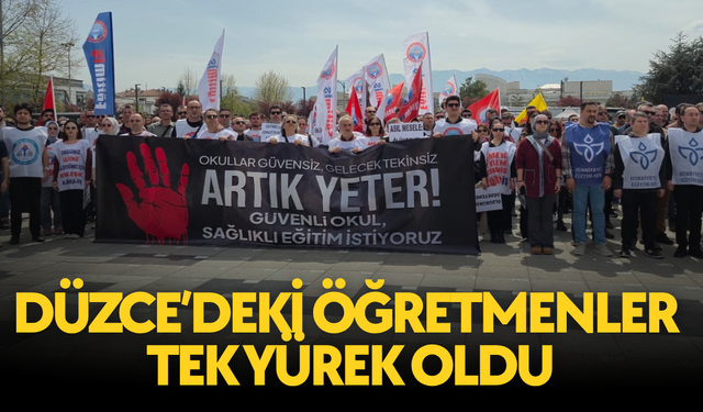 OKULDAKİ KANLI SALDIRI PROTESTO EDİLDİ