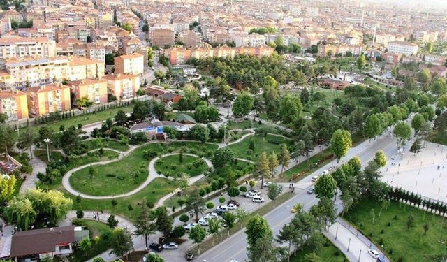 Kapalı Pazar Yerindeki Yoğunluk Üreticinin Yüzünü Güldürdü