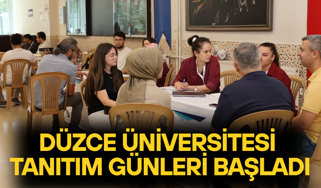 ÖĞRENCİLER VE MEZUNLAR DA STANDLARDA GÖREV ALIYOR