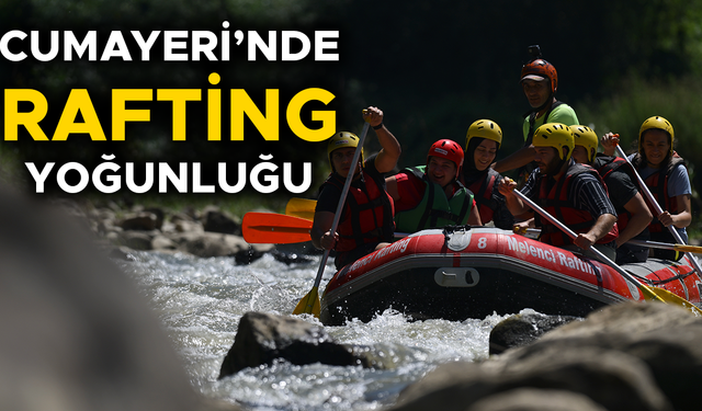 SICAK HAVADAN BUNALANLAR RAFTİNG YAPARAK SERİNLEDİ
