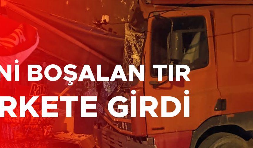 MEYDANA GELEN KAZADA ŞANS ESERİ YARALANAN OLMADI