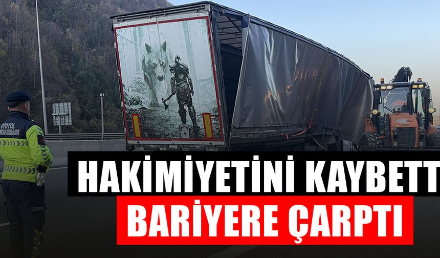 KAZA YAPAN TIR ULAŞIMI AKSATTI