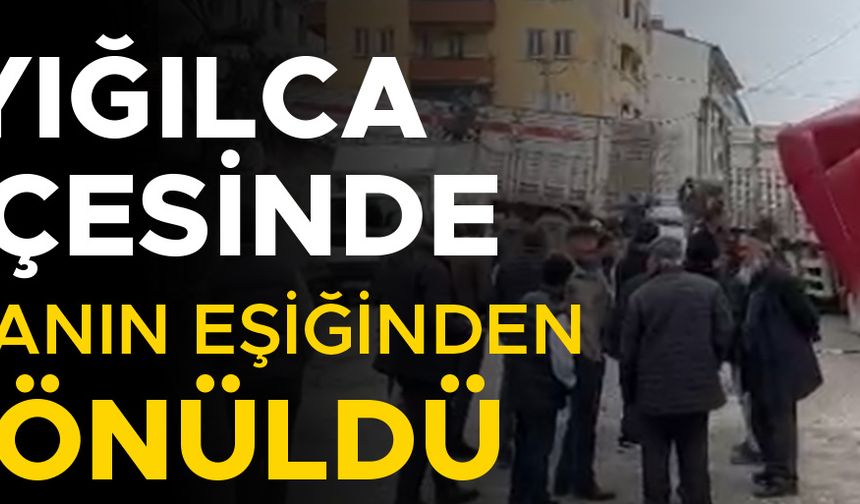 SÜRÜCÜ KONTROLÜNÜ KAYBETTİ TIR MARKETE GİRDİ