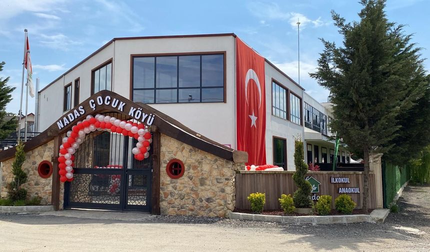NADAS ÇOCUK KÖYÜ, MİNİKLERİ YAZARLARLA BULUŞTURDU