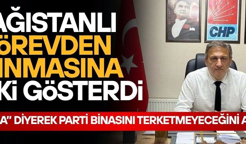 KILIÇDAROĞLU İÇİN “KASET AYAĞIYLA GENEL BAŞKAN SEÇİLDİ” DEDİ, PARTİLİLERİN TEPKİSİNİ ÇEKTİ