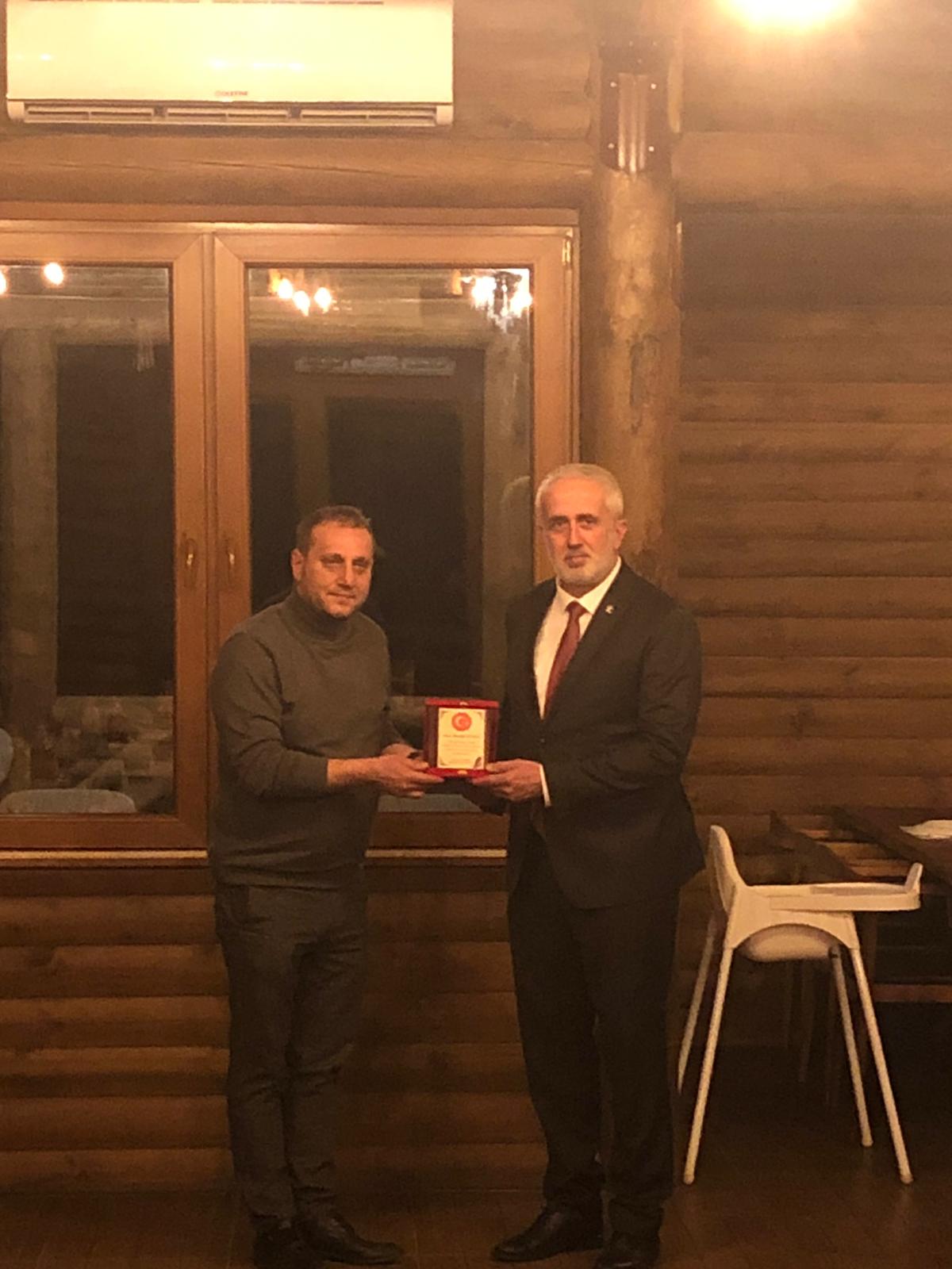 477e87a6-2228-41e0-b32f-5c1859e96903