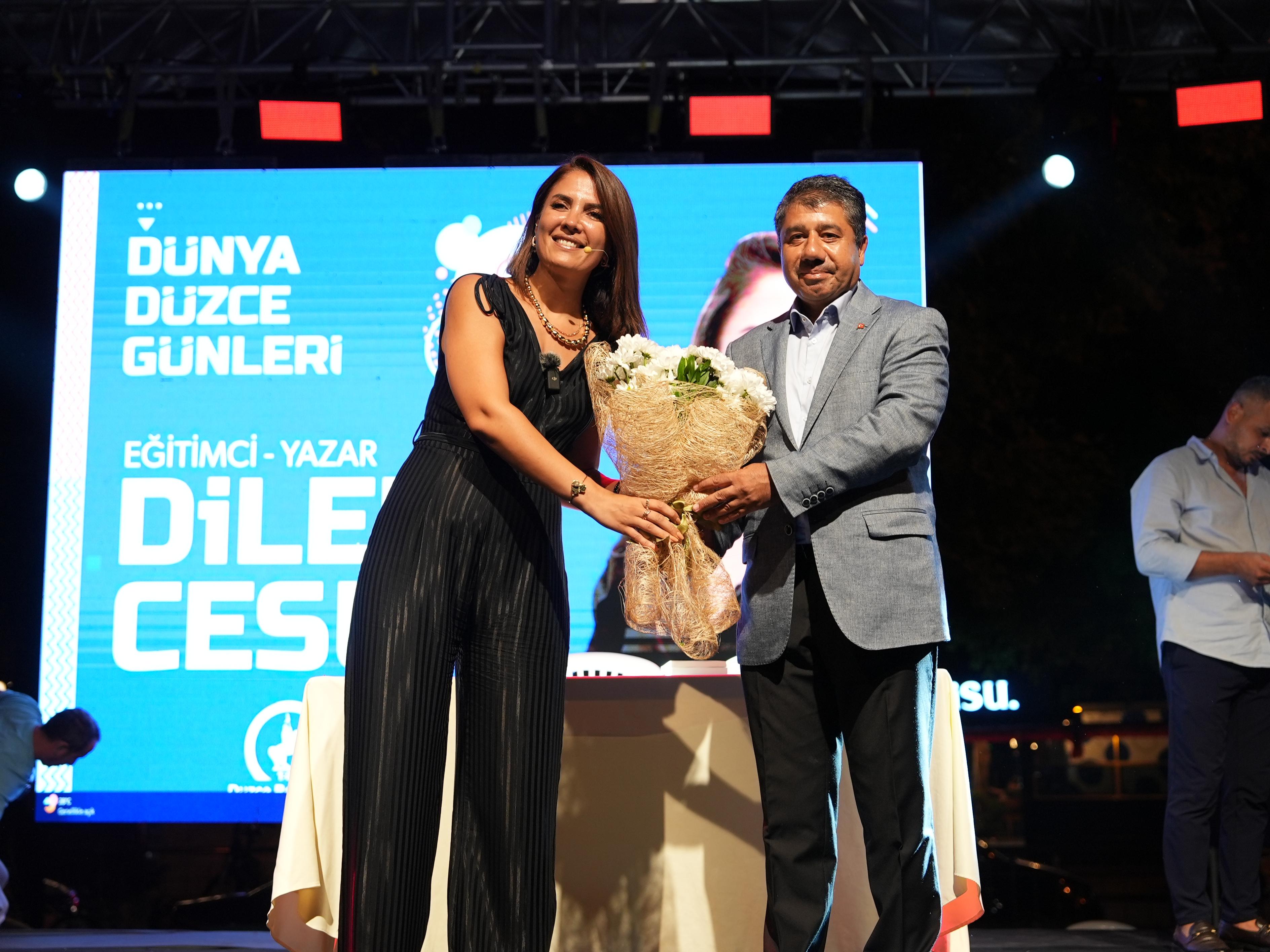 14859 Yazar Dilek Cesur Soylesi 1