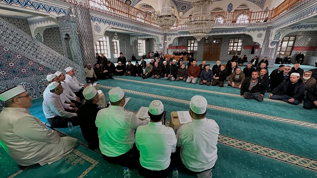 Gölyaka Merkez Camii’nde ‘Üç Ayları Karşılama Programı’ Düzenlendi.gölyaka İlçe Müftülüğü Tarafından Erken Ve Kadınlara Yönelik “Üç Ayları Karşılama Programı” Düzenlendi.din Görevlilerinin Hazırlayıp Sundu (13)