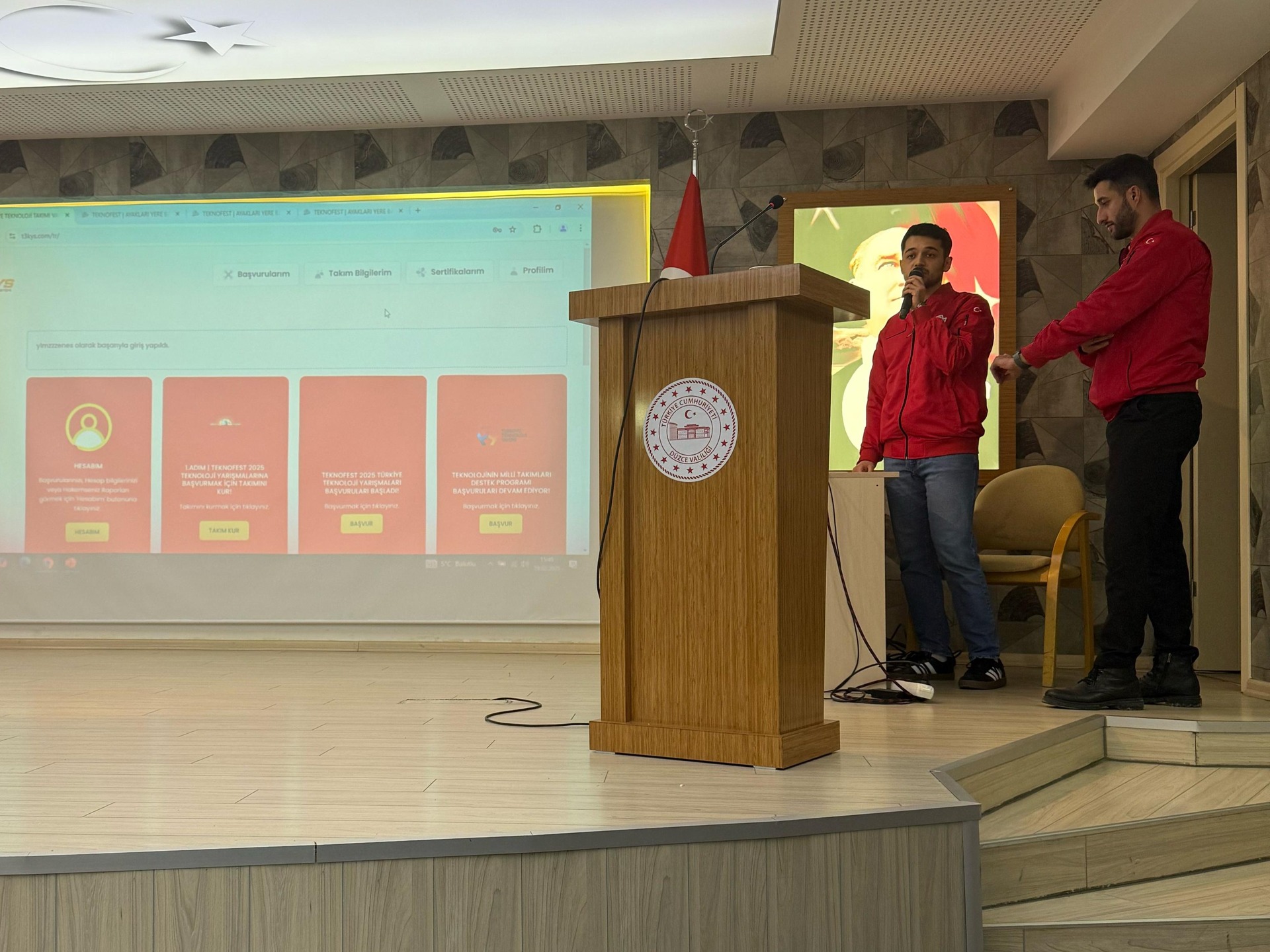 480484809 18073817467685375 4022904544830396111 N