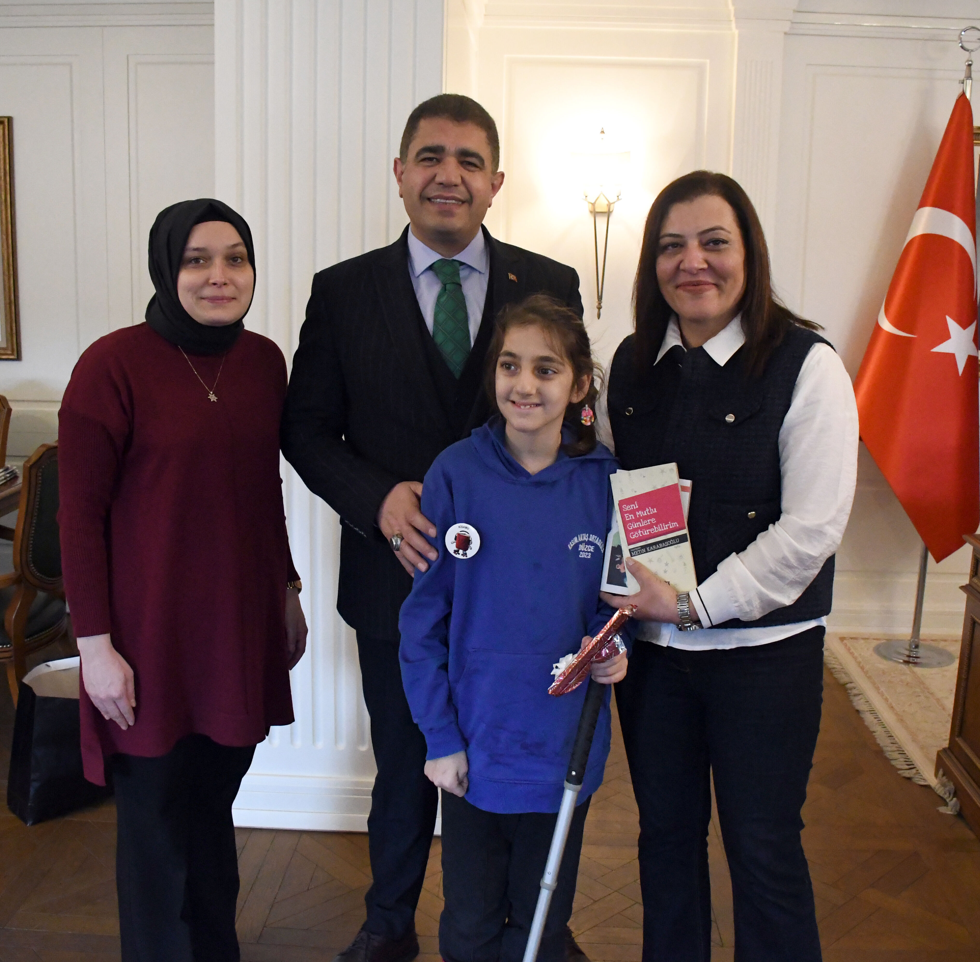 A A 20250210 37012599 37012593 K A R T A T I L I N D E K I T A P O K U Y U N C A G R I S I N A U Y A N O G R E N C I L E R D U Z C E V A L I S I A S L A N I Z I Y A R E T E T T I