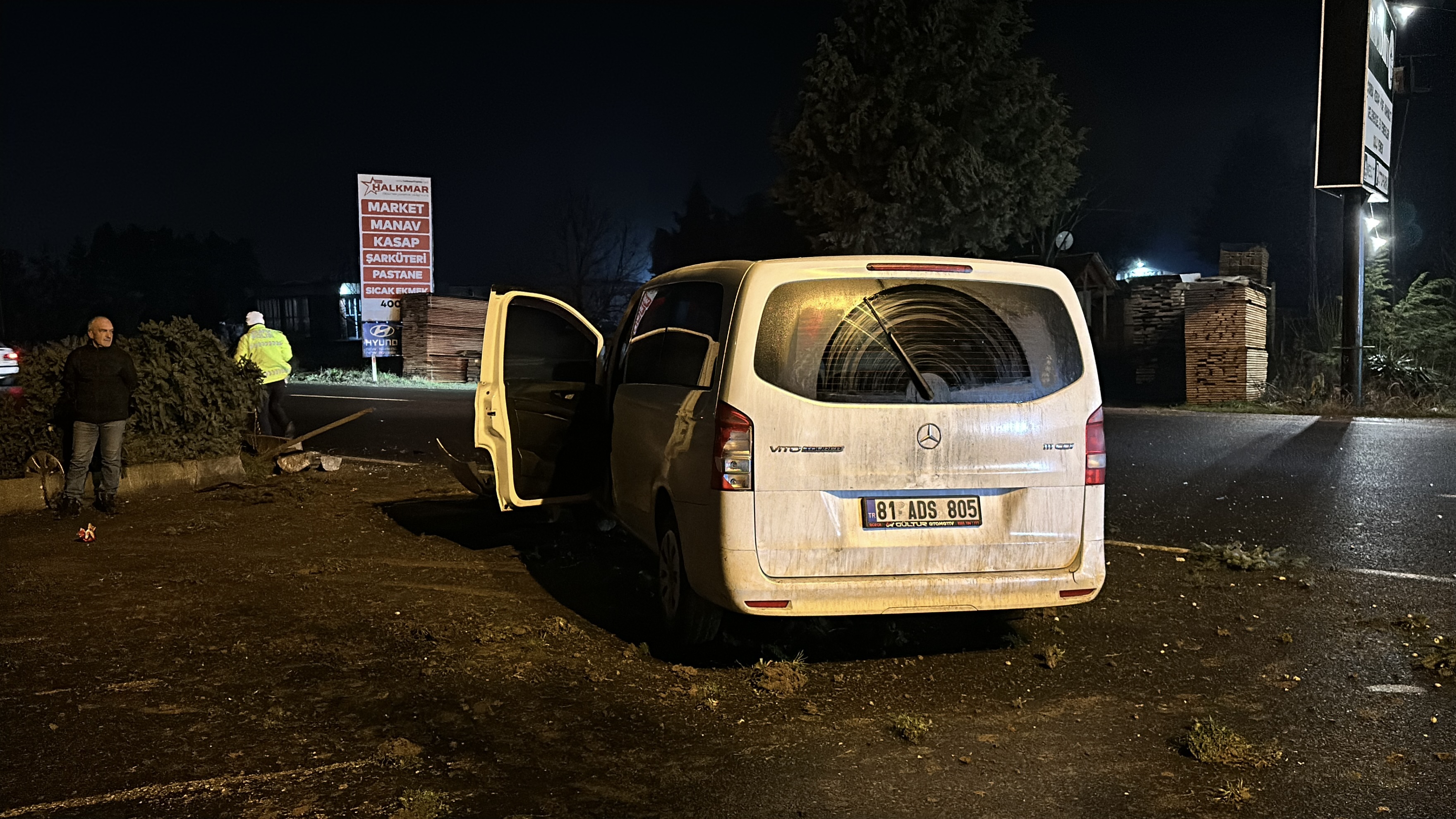 A A 20250213 37048395 37048392 D U Z C E D E R E F U J E C A R P A N P A N E L V A N I N S U R U C U S U Y A R A L A N D I