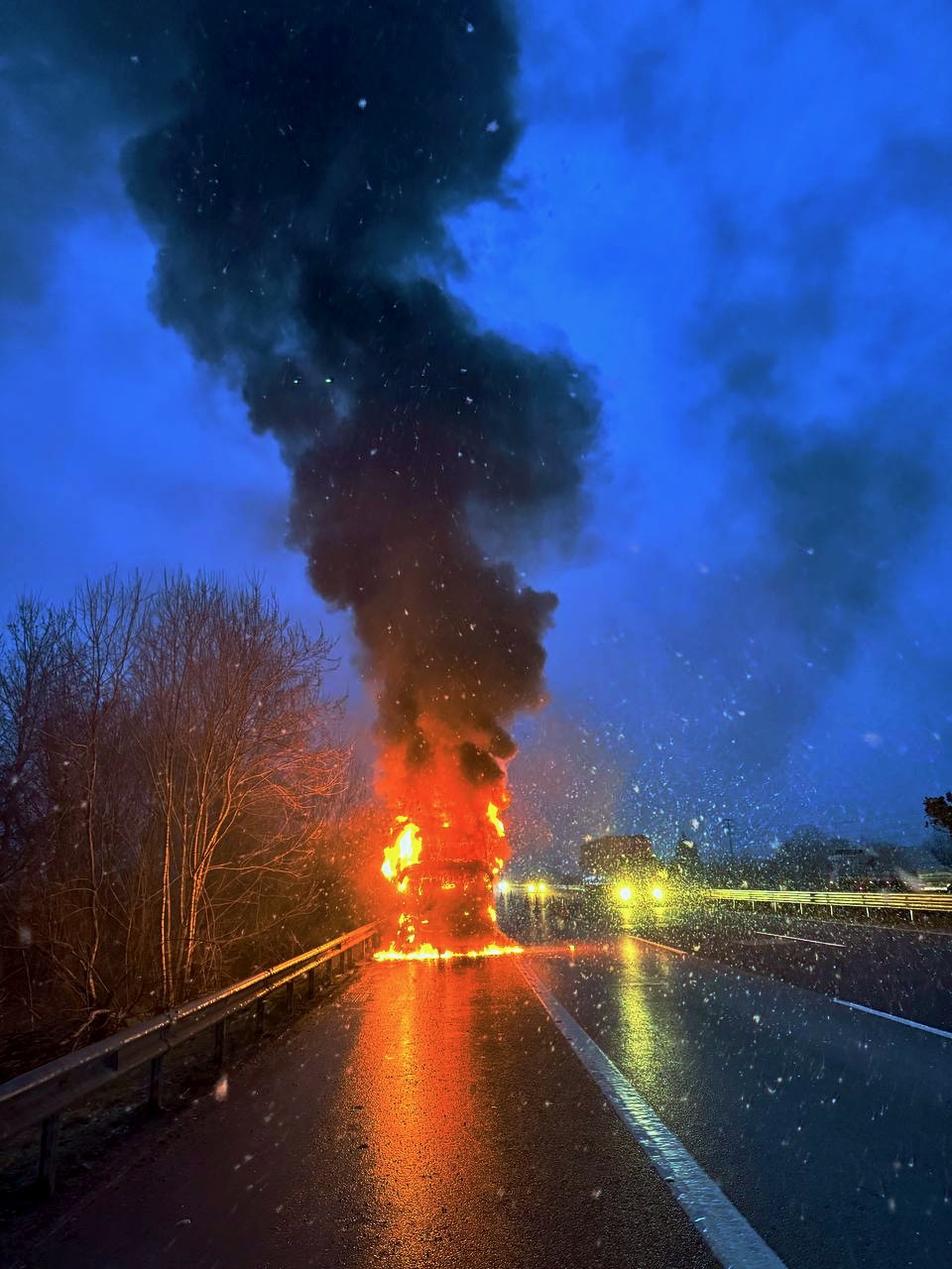 A A 20250220 37115267 37115262 A N A D O L U O T O Y O L U N D A S E Y I R H A L I N D E Y K E N A L E V A L A N T O Z A L C I Y U K L U T I R Y A N D I